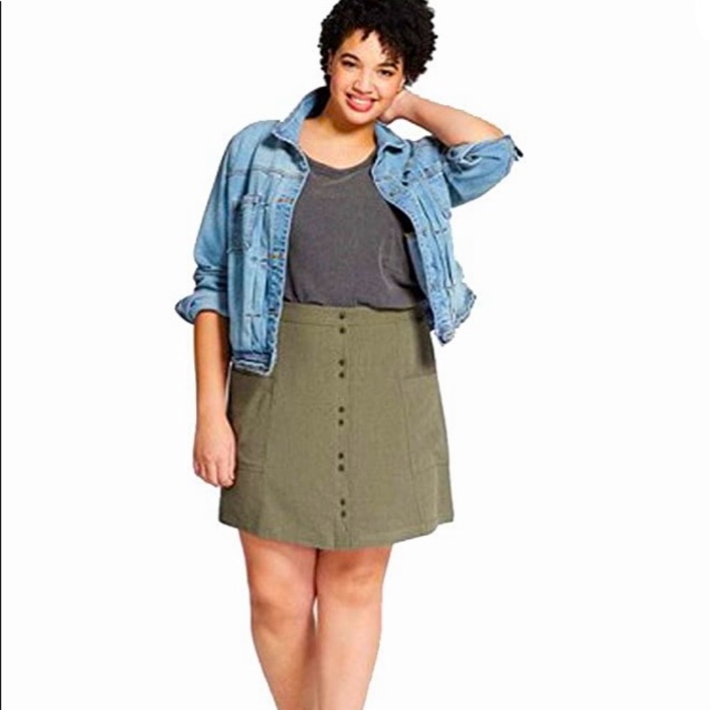 Universal Thread green buttonup skirt with pockets